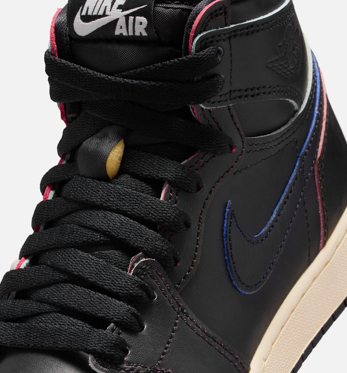 Air Jordan 1 Retro High OG Black and Muslin Grade School Lifestyle Shoe - BlackBlackMuslin