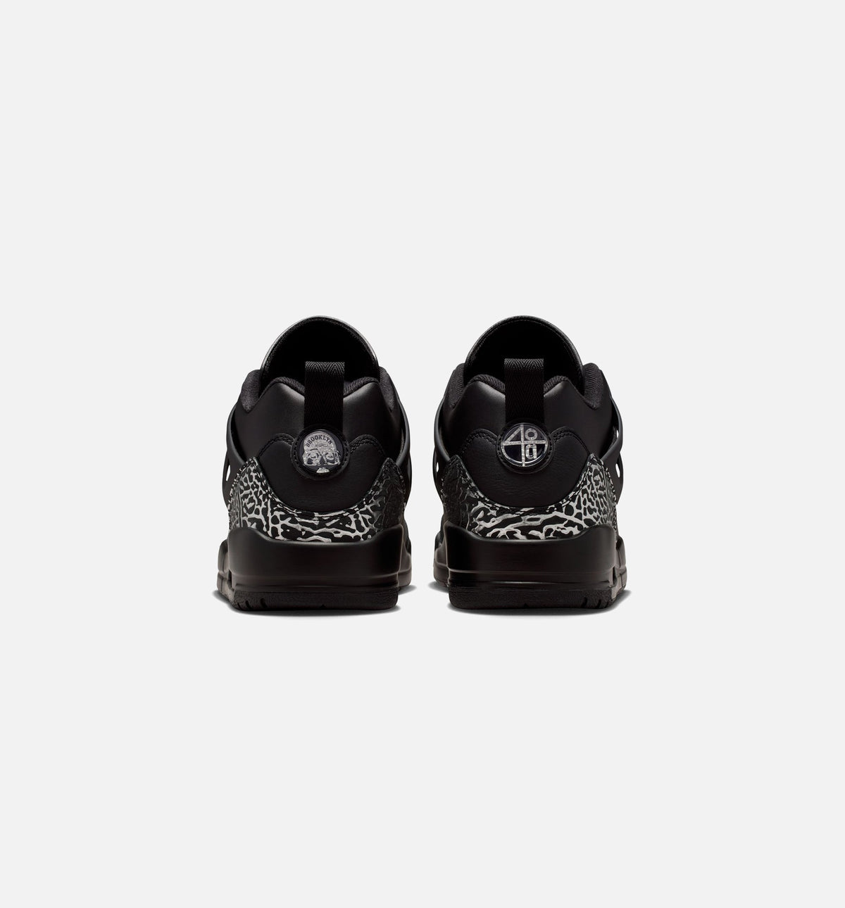 Spizike Low Men's Basketball Shoe – Black/Metallic Silver