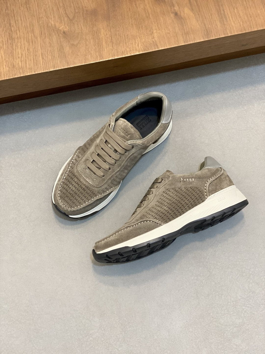 Zilli Men's Textured Low-Top Sneakers - Textured Upper With Stitched Panel Details